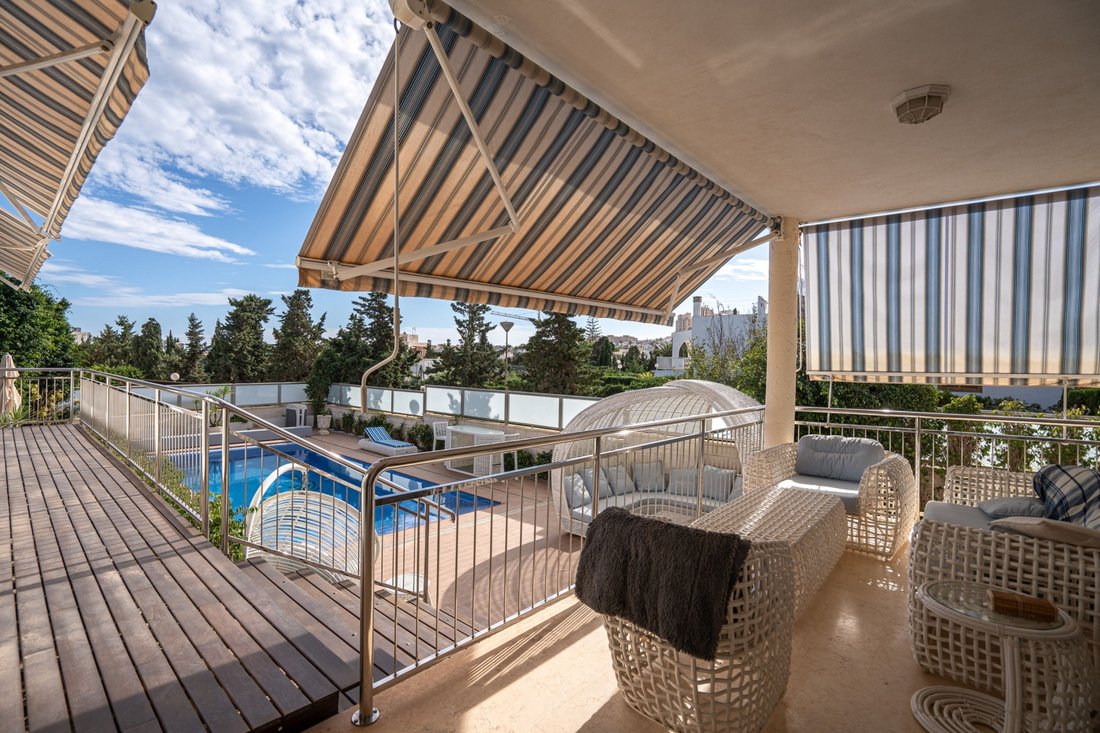 Villa in Torrevieja, Valencian Community, Spain 5 - 15574290