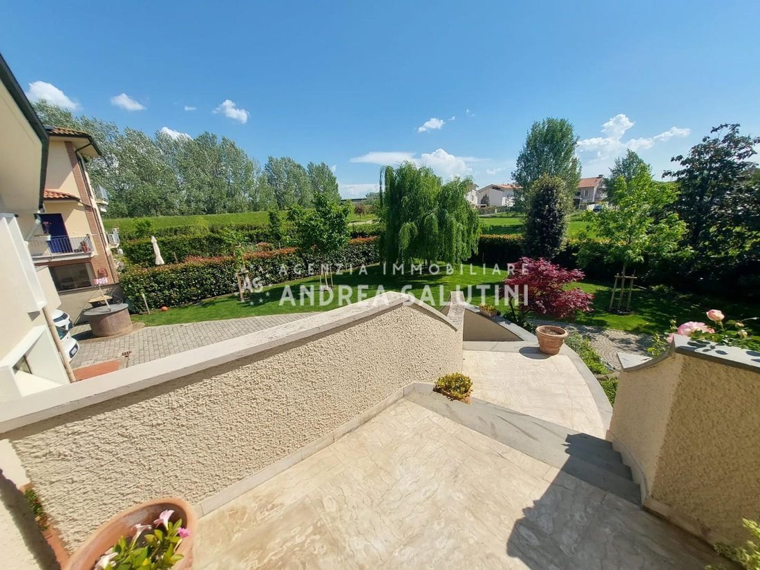 Villa a Pontedera, Toscana, Italia 1 - 15565151