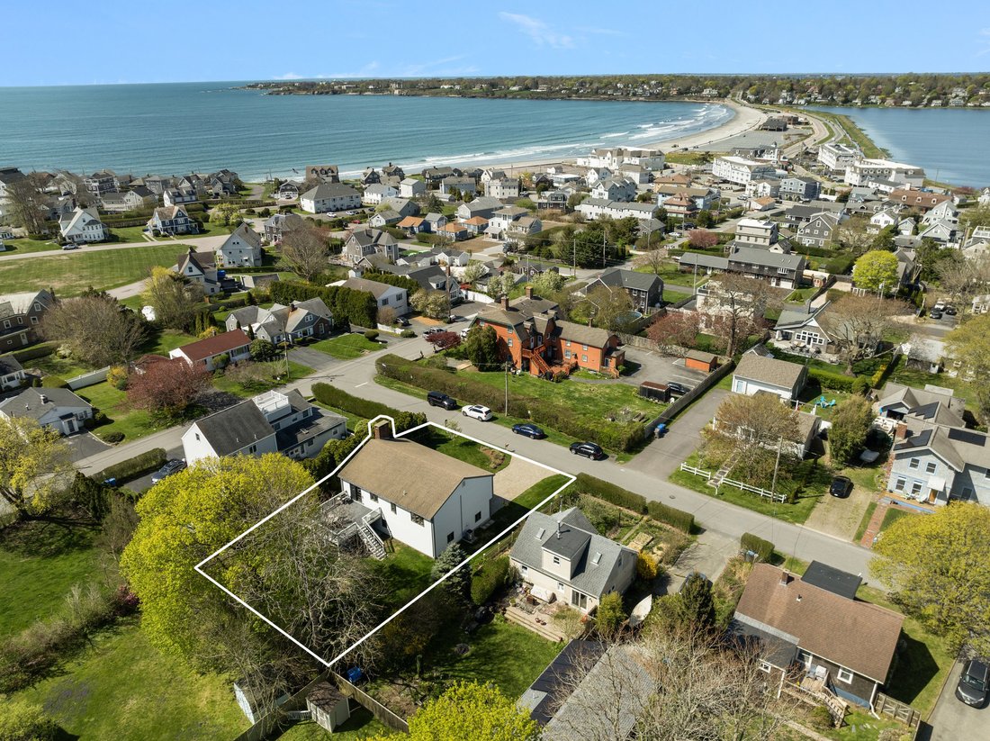 House in Middletown, Rhode Island, United States 2 - 15576860