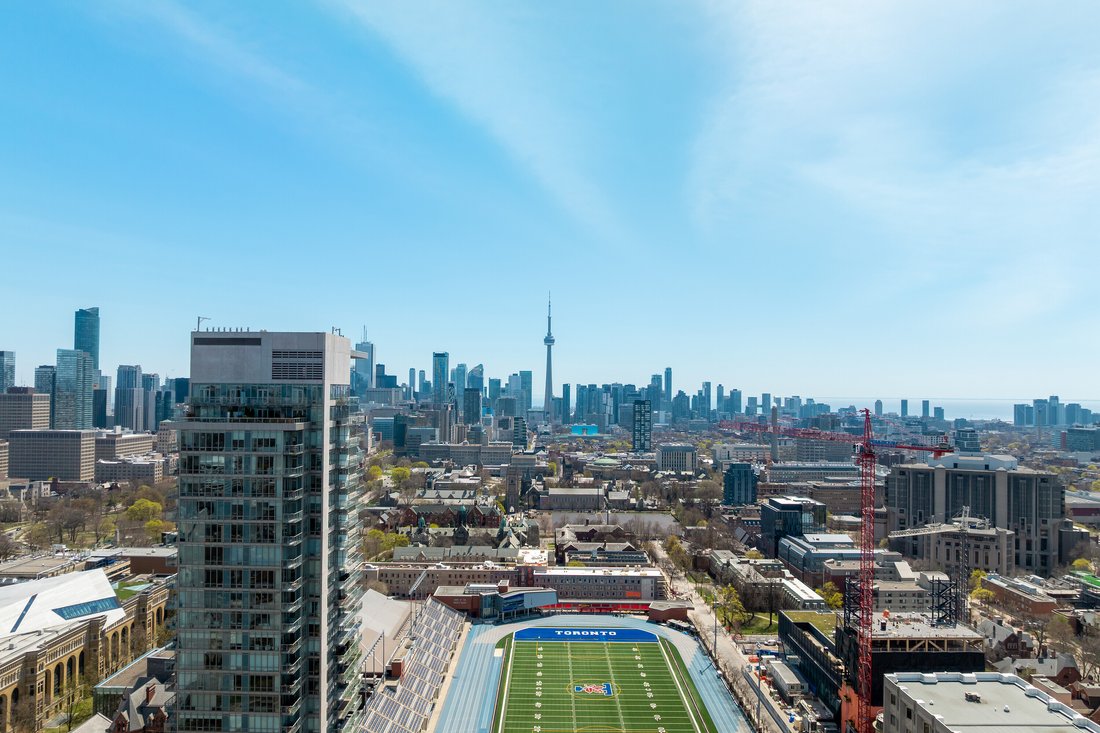 Condo in Toronto, Ontario, Canada 3 - 15573189
