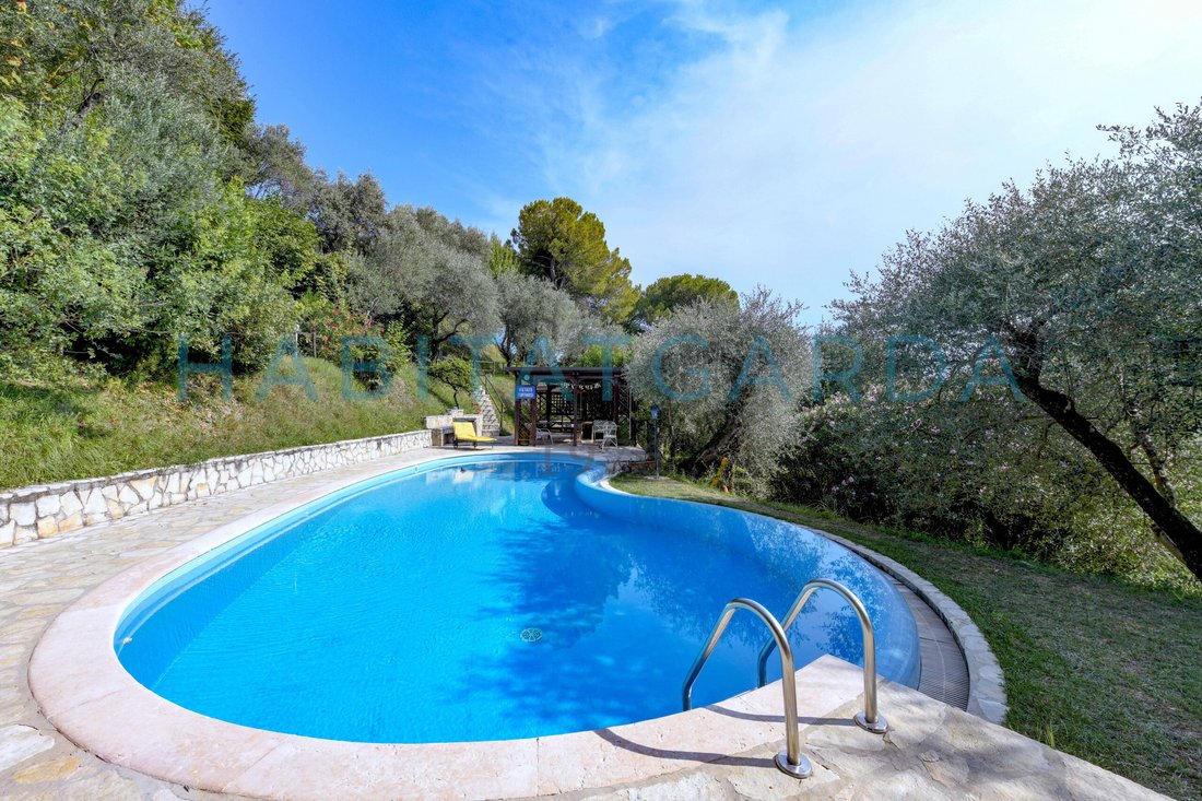 Villa in Gardone Riviera, Lombardy, Italy 5 - 15579818