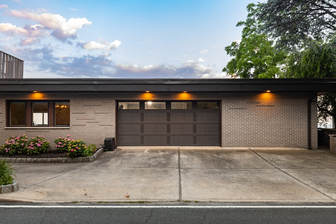 House in New York, New York, United States 4 - 15574472