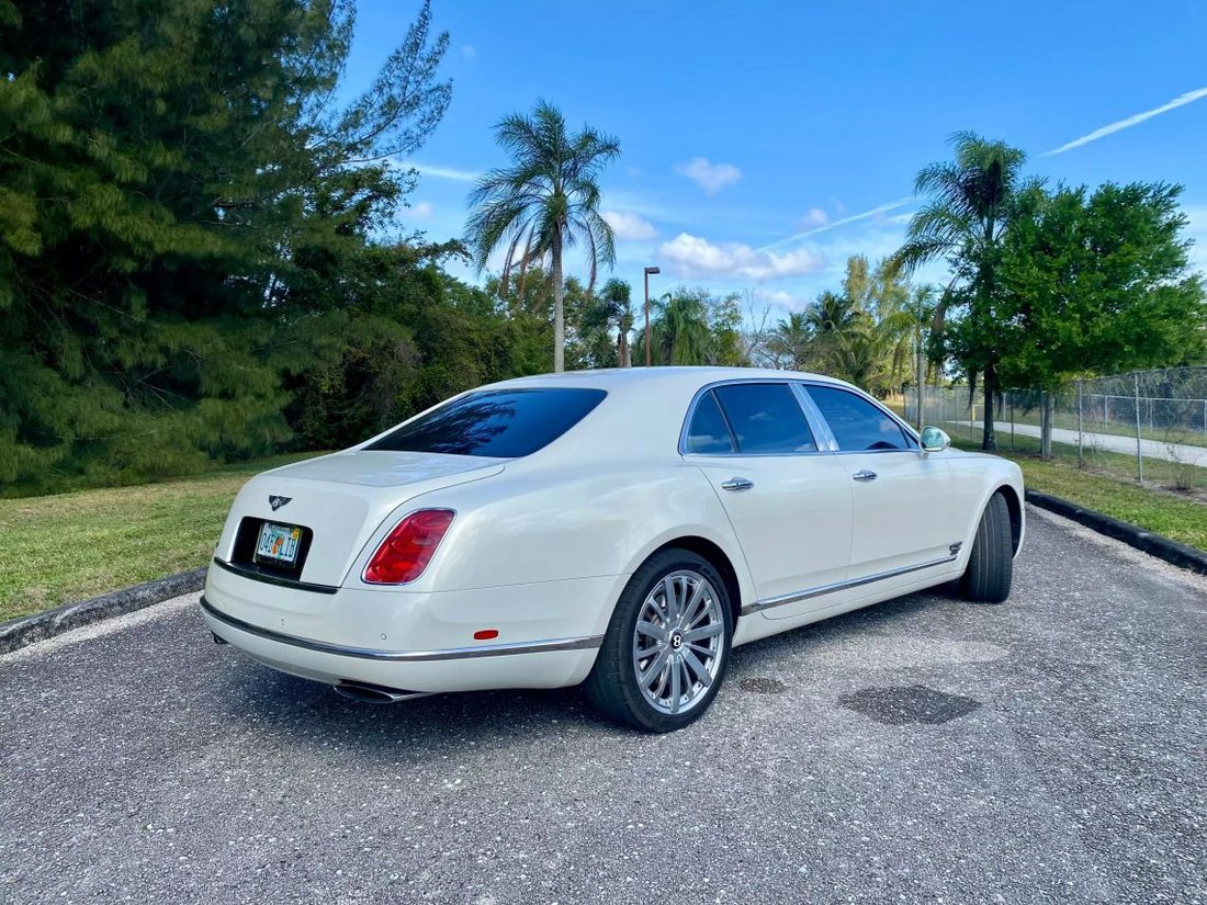 Sedan in Royal Palm Beach, FL, United States 3 - 15466345