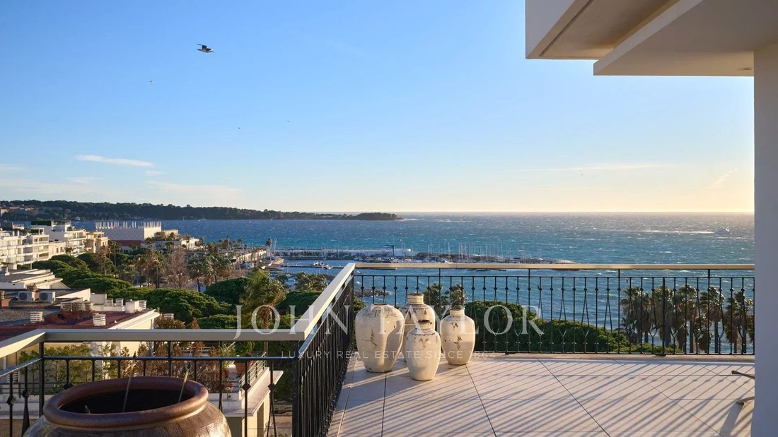 Apartment in Cannes, Provence-Alpes-Côte d'Azur, France 3 - 15573492