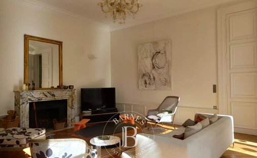 Vienne Department (86) 19th And 20th Century Chateau 345 Acres Of Land