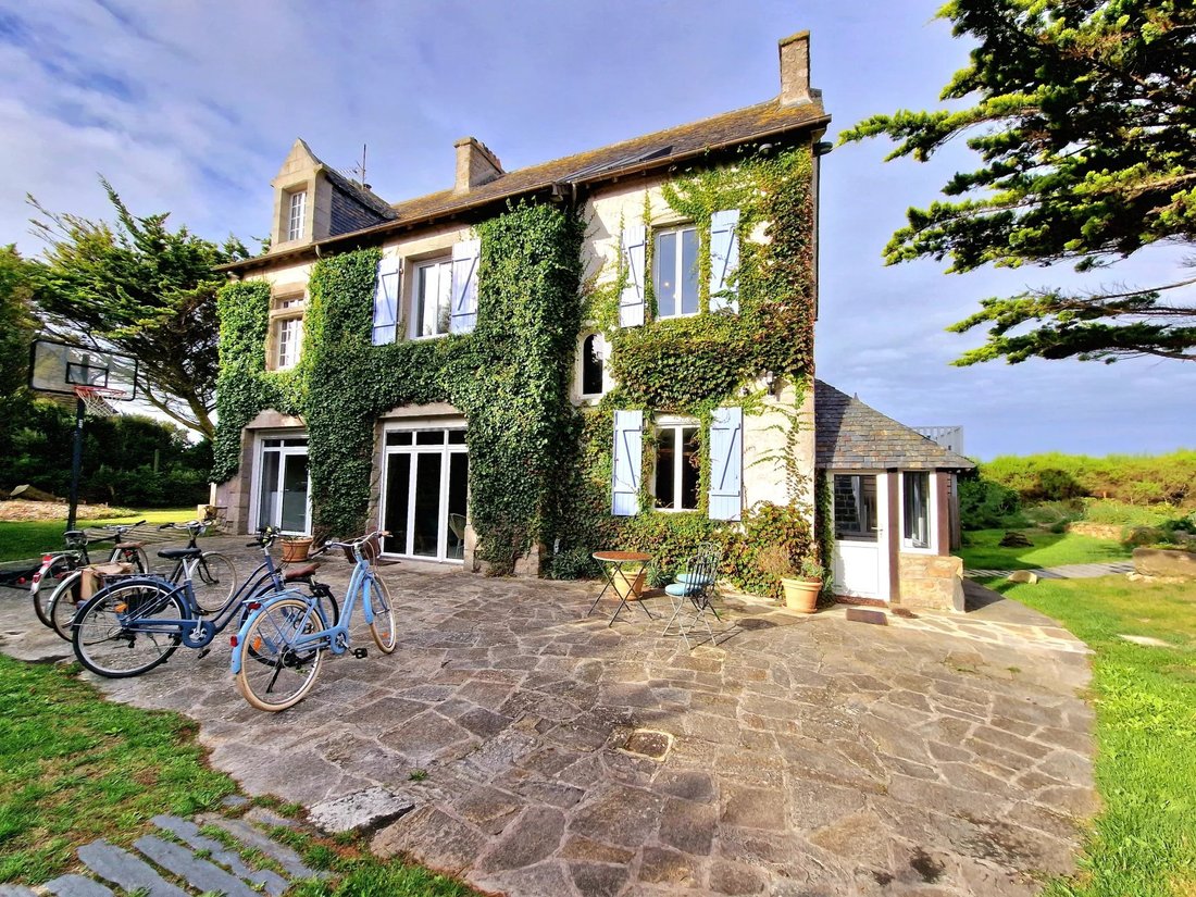 Estate in Santec, Brittany, France 2 - 15573685