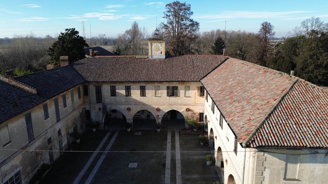 Villa in Zibido San Giacomo, Lombardy, Italy 1 - 12616975