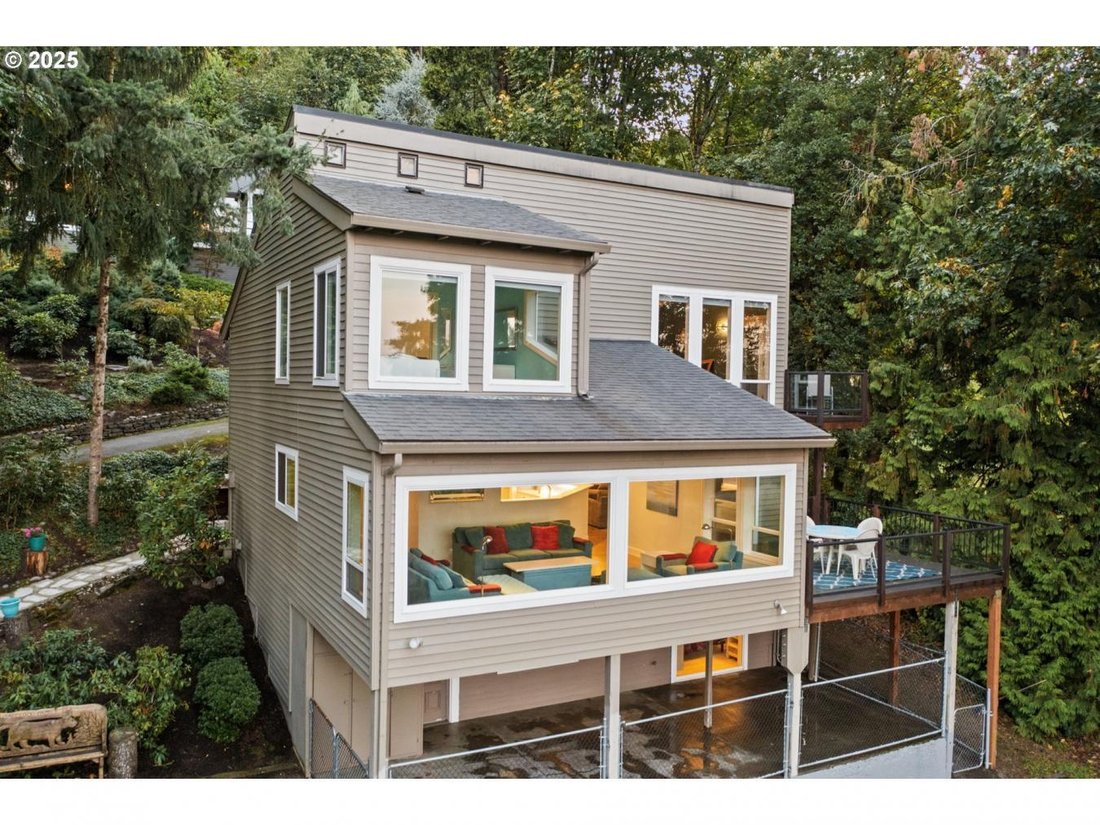 House in Lake Oswego, Oregon, United States 3 - 15571425