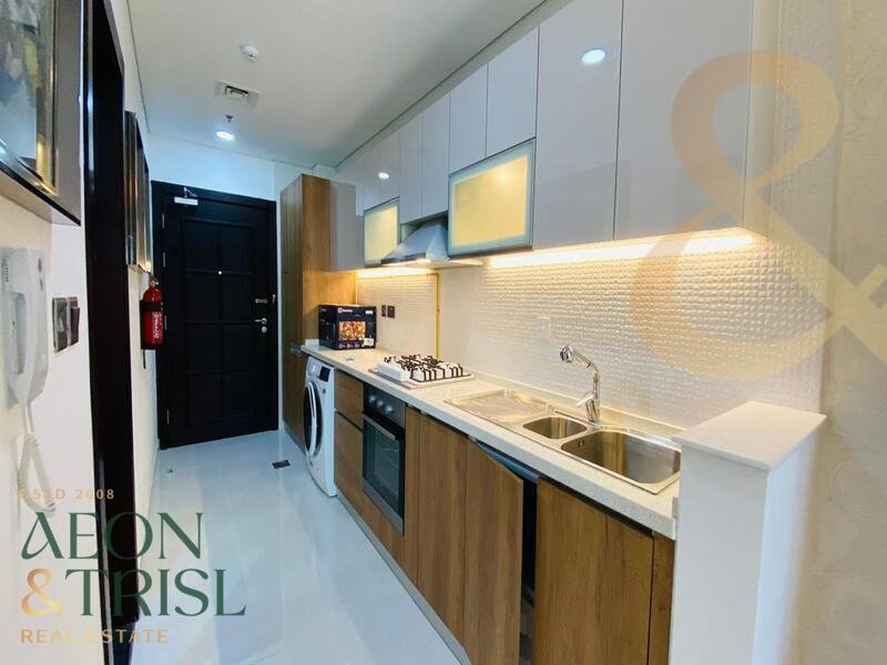 Apartment in Naif, Dubai, United Arab Emirates 4 - 15574818