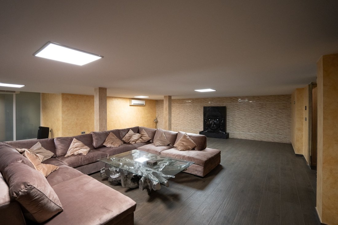 Villa in Torrevieja, Valencian Community, Spain 4 - 15574290