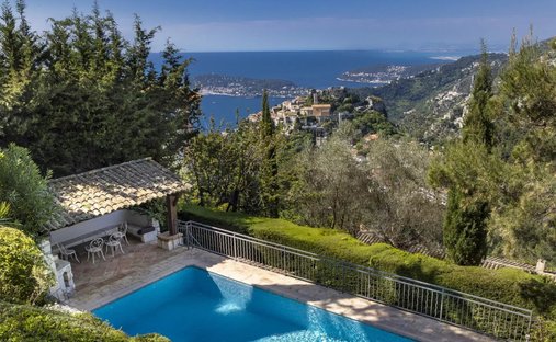 Villa in Èze, Provence-Alpes-Côte d'Azur, France 1