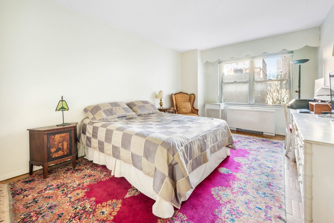 Co Op in New York, New York, United States 5 - 15567094