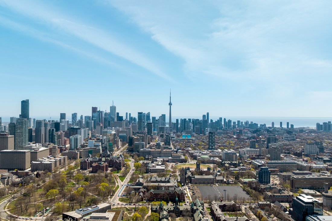 Condo in Toronto, Ontario, Canada 4 - 15573189