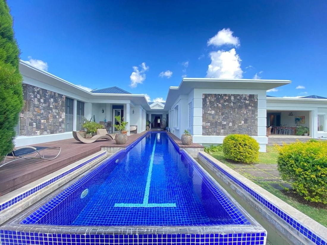 Villa in Piton, Pamplemousses District, Mauritius 2 - 15228310