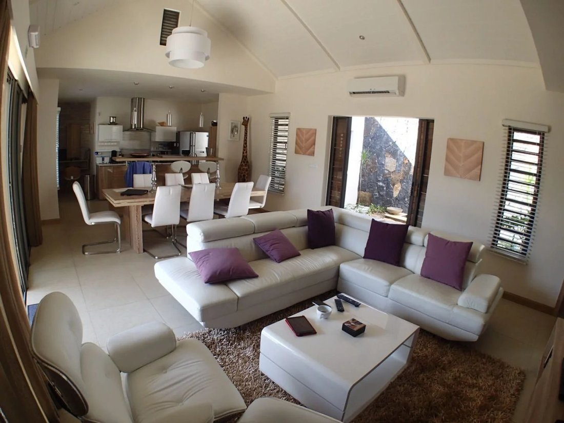 Villa in Grand Baie, Rivière du Rempart District, Mauritius 2 - 15228371