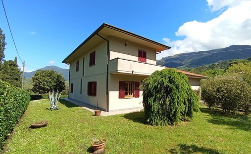Villa à Camaiore, Toscane, Italie 1