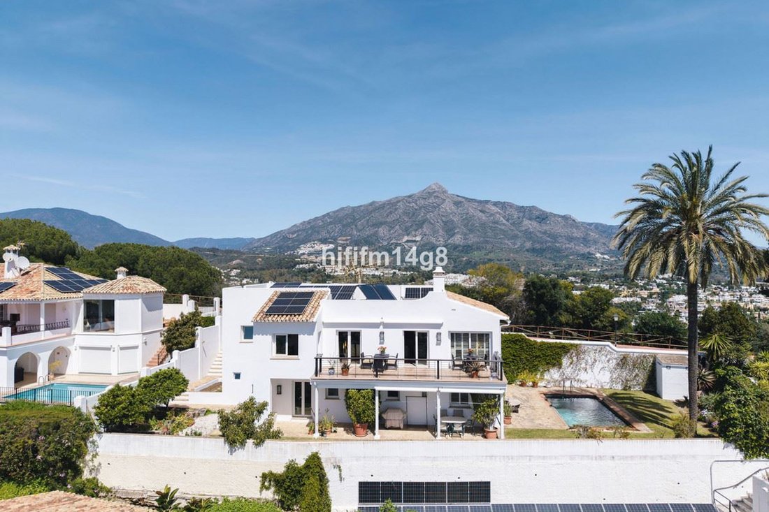 Villa in Nueva Andalucia, Marbella, Spain 2 - 15564071