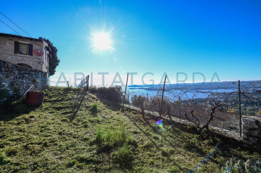 Country House in Gardone Riviera, Lombardy, Italy 4 - 15579820
