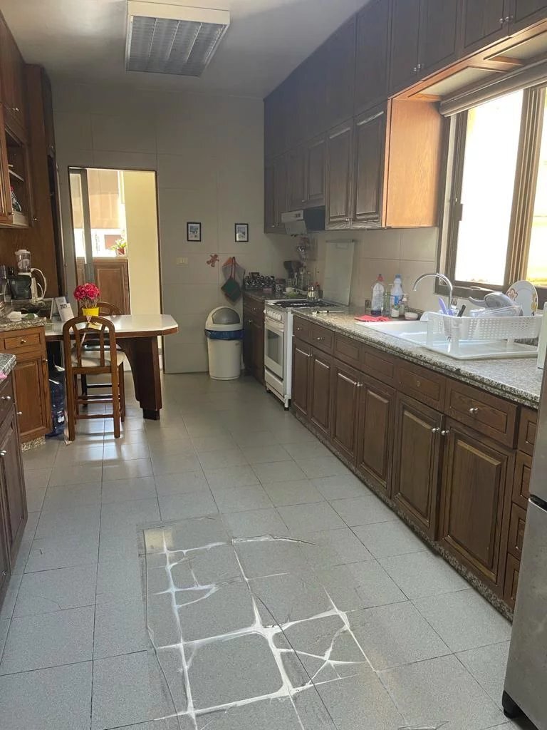 Apartment in Beirut, Beirut Governorate, Lebanon 3 - 15572094