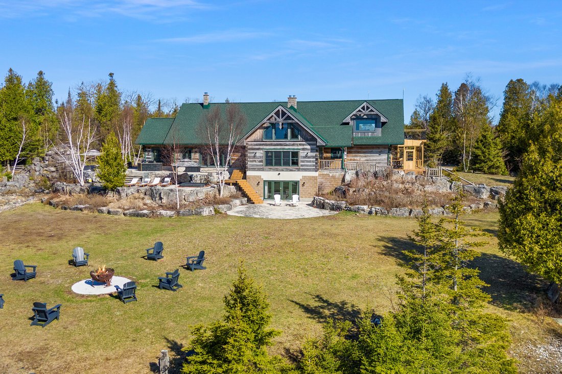 House in Tehkummah, Ontario, Canada 1 - 15571128