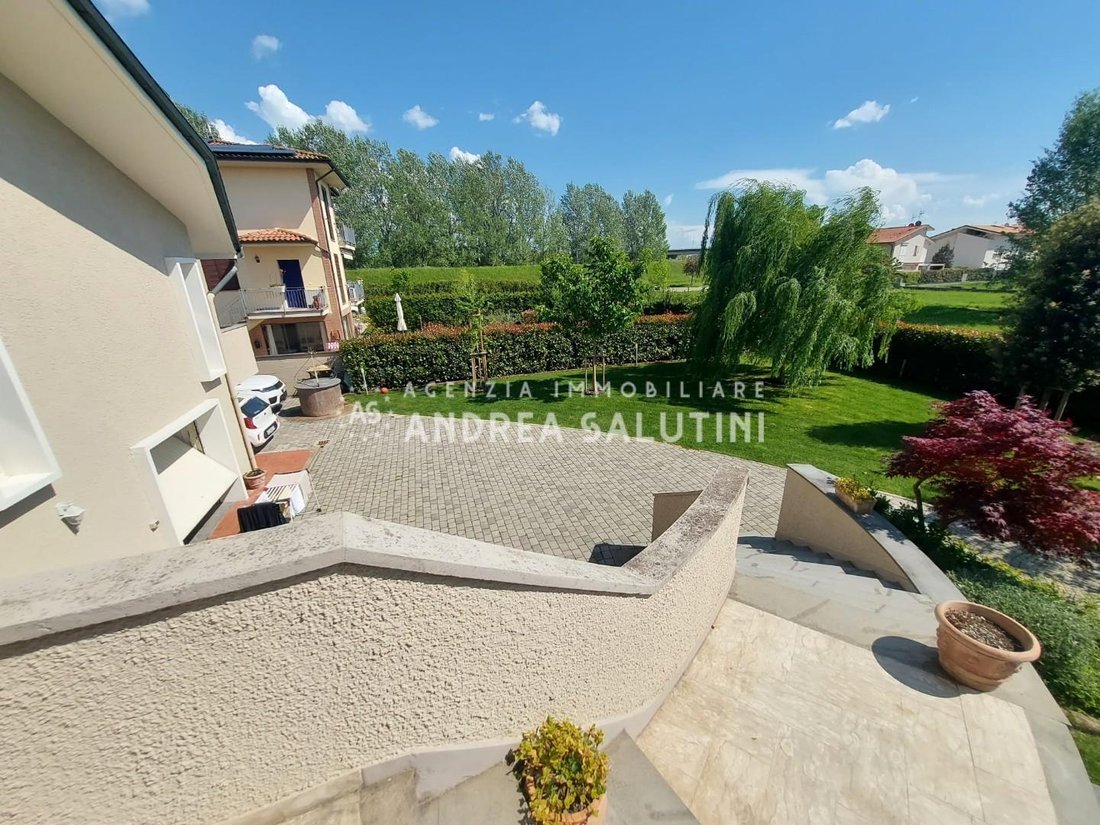 Villa a Pontedera, Toscana, Italia 2 - 15565151