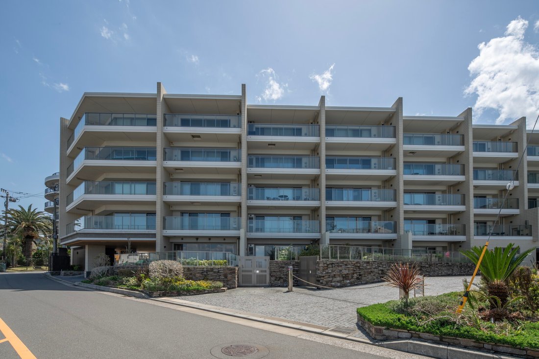Condo in Yokosuka, Kanagawa, Japan 1 - 15573112