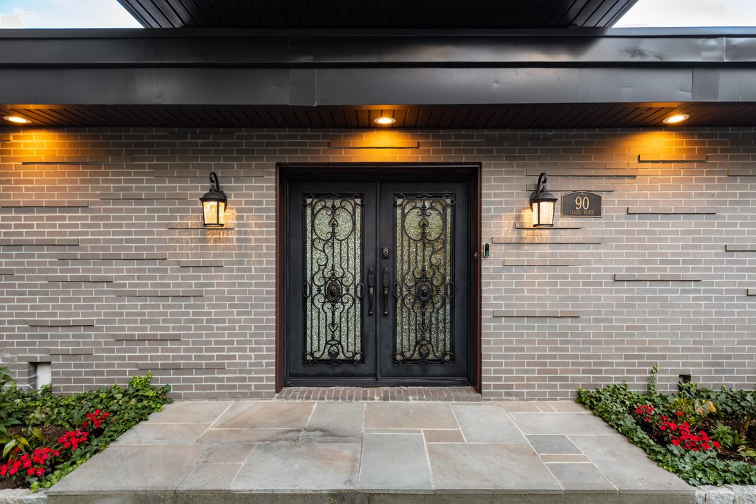 House in New York, New York, United States 2 - 15574472