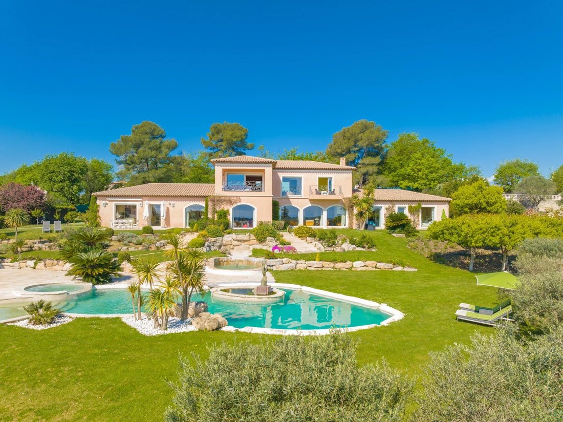 Villa in Les Indes les-Groulles, Mouans-Sartoux, France 1 - 15551335