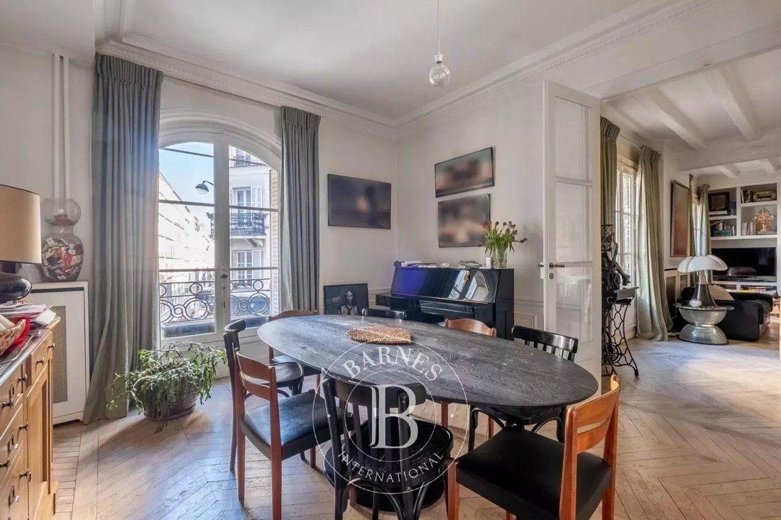 Apartment in Gros Caillou, Paris 7e Arrondissement, Paris 4 - 15573439