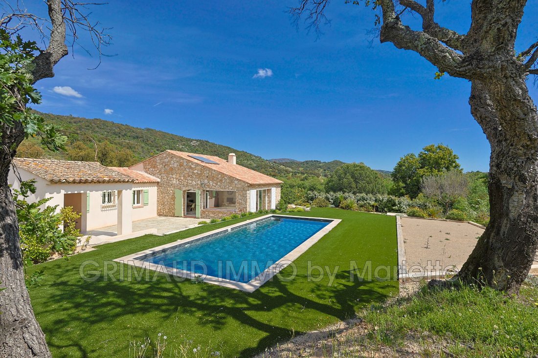 Villa in Le Plan-de-la-Tour, Provence-Alpes-Côte d'Azur, France 2 - 13835457