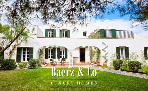 Villa in es Mercadal, Balearic Islands, Spain 1