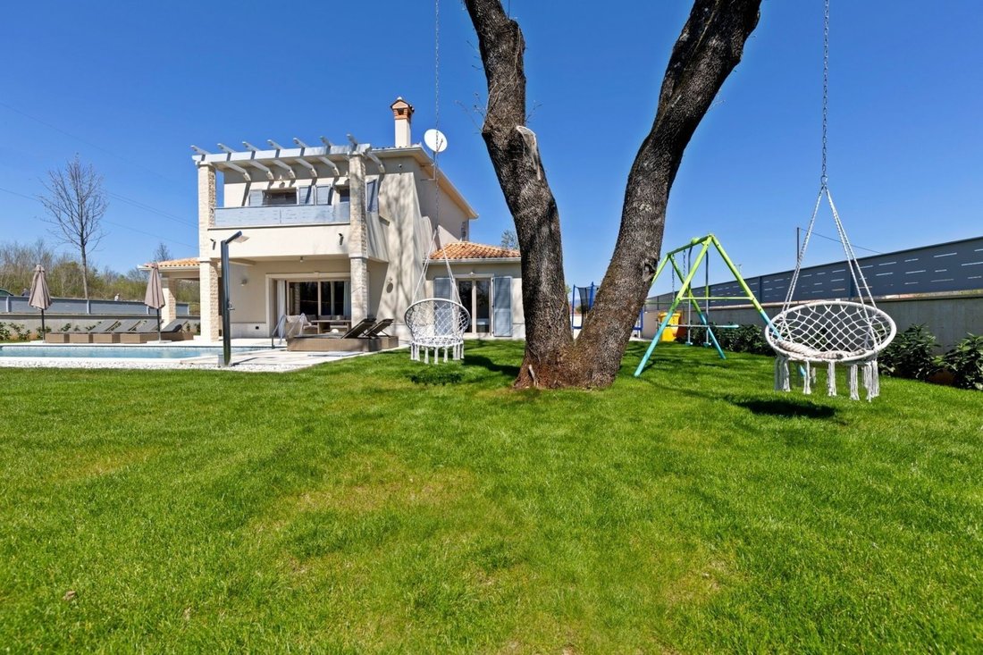Villa in Labin, Istria County, Croatia 3 - 15560478