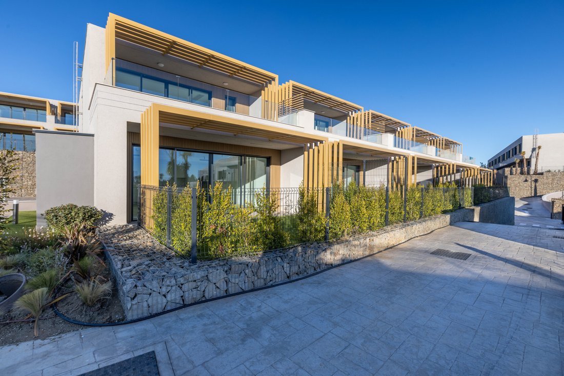 Villa in Elviria-Cabopino, Marbella, Spain 2 - 15572375