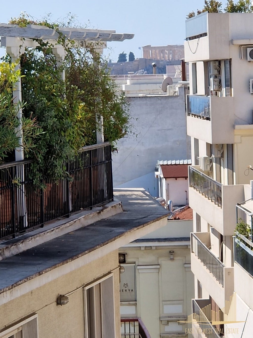 Apartment in Sunoikia Kolonakiou, 1st District of Athens, Athens 2 - 15576601