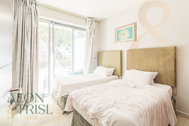 Apartment in Naif, Dubai, United Arab Emirates 4 - 15579093