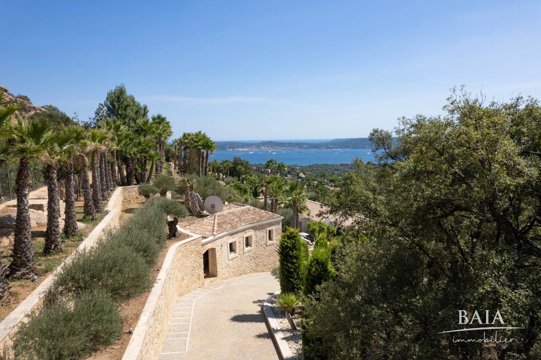 Villa in Grimaud, Provence-Alpes-Côte d'Azur, France 4 - 15566754