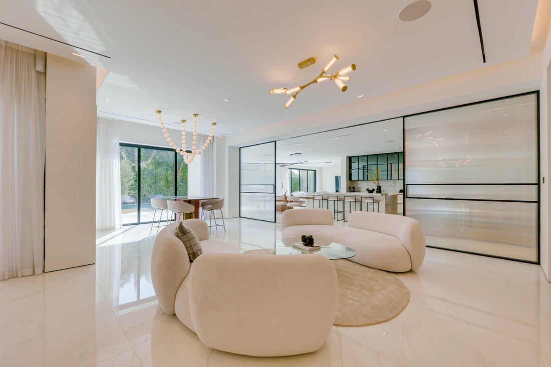 Villa in Dubai, Dubai, United Arab Emirates 4 - 15574381