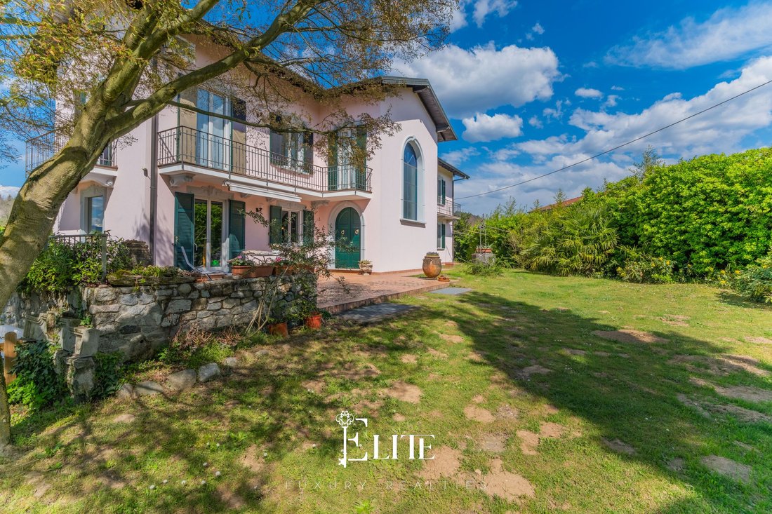 Villa in Sesto Calende, Lombardy, Italy 3 - 15574092