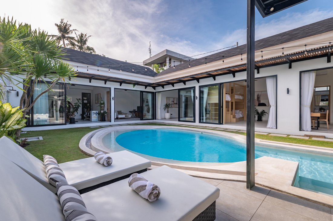 Villa in Mengwi, Bali, Indonesia 1 - 15569560