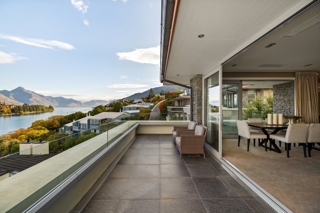 House in Queenstown, Otago, New Zealand 1 - 15566209
