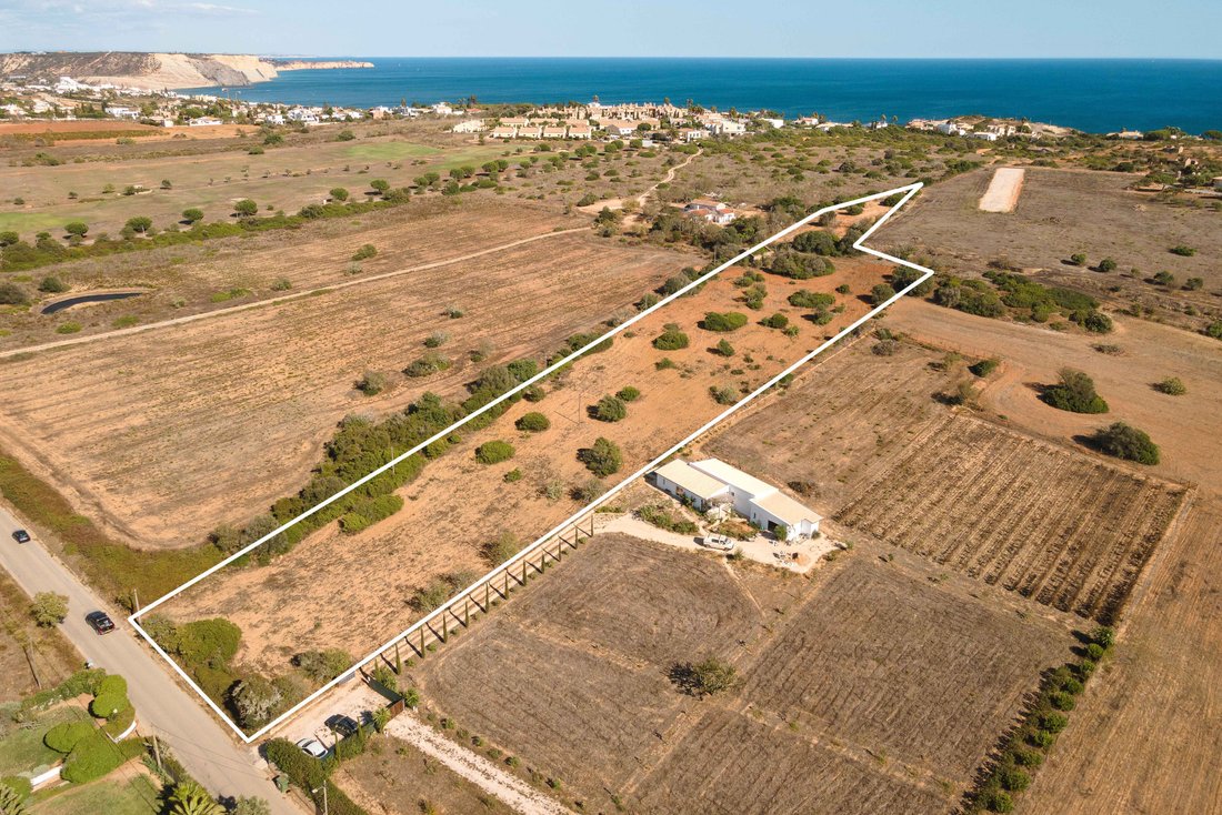 Land in Praia da Luz, Algarve, Portugal 1 - 15573782