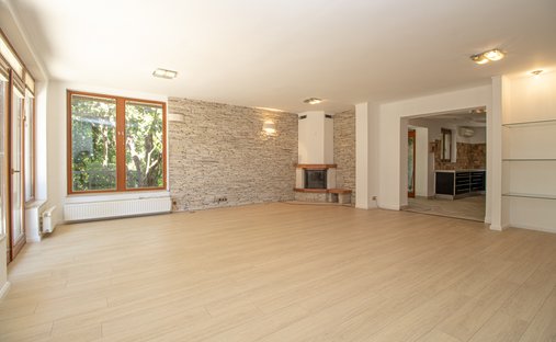 Casa a Budapest, Ungheria 1
