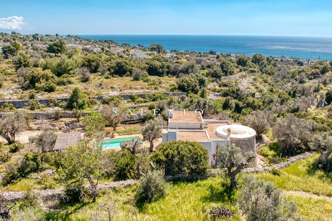 Villa in Salve, Apulia, Italy 1 - 15583680