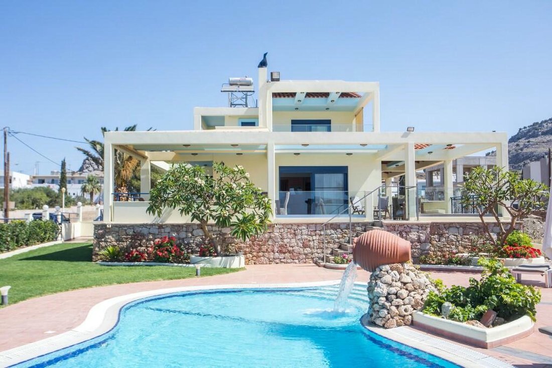 Villa in Rhodes, Aegean, Greece 2 - 15583269