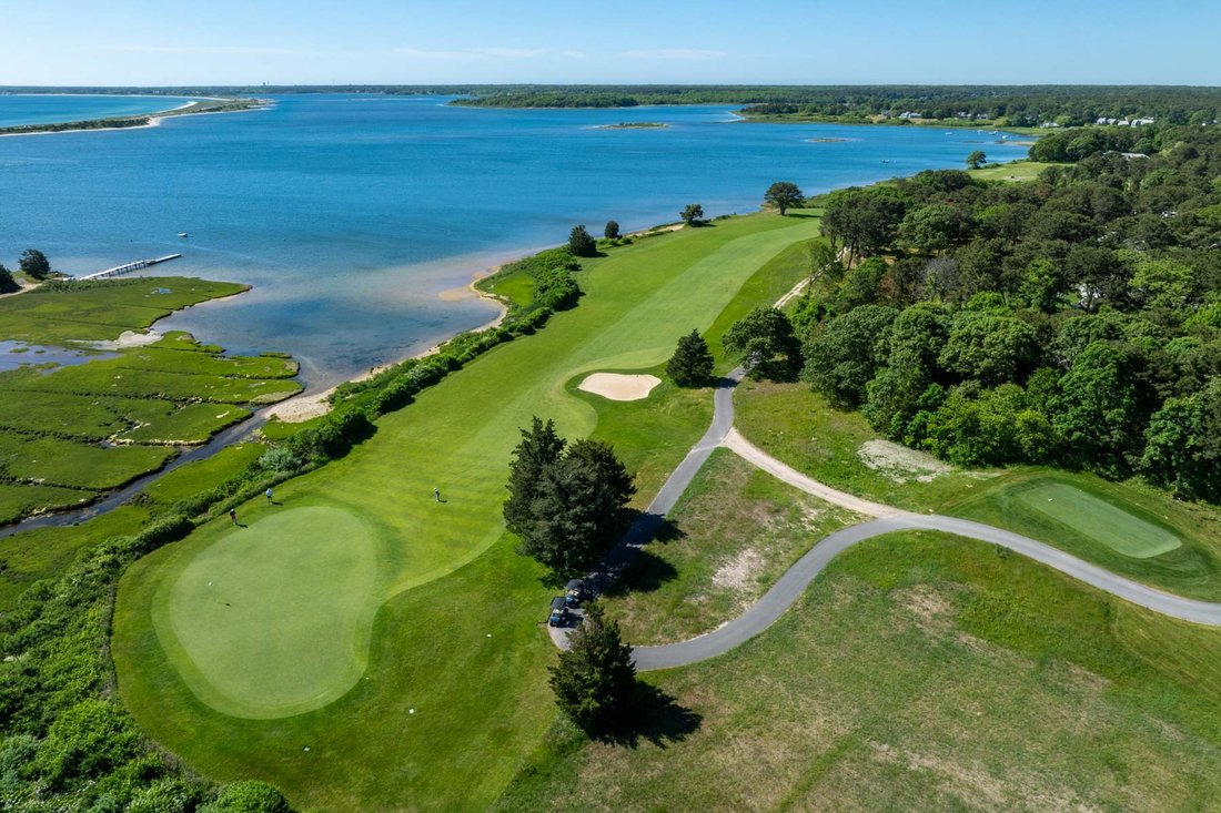 Land in Oak Bluffs, Massachusetts, United States 1 - 15583229