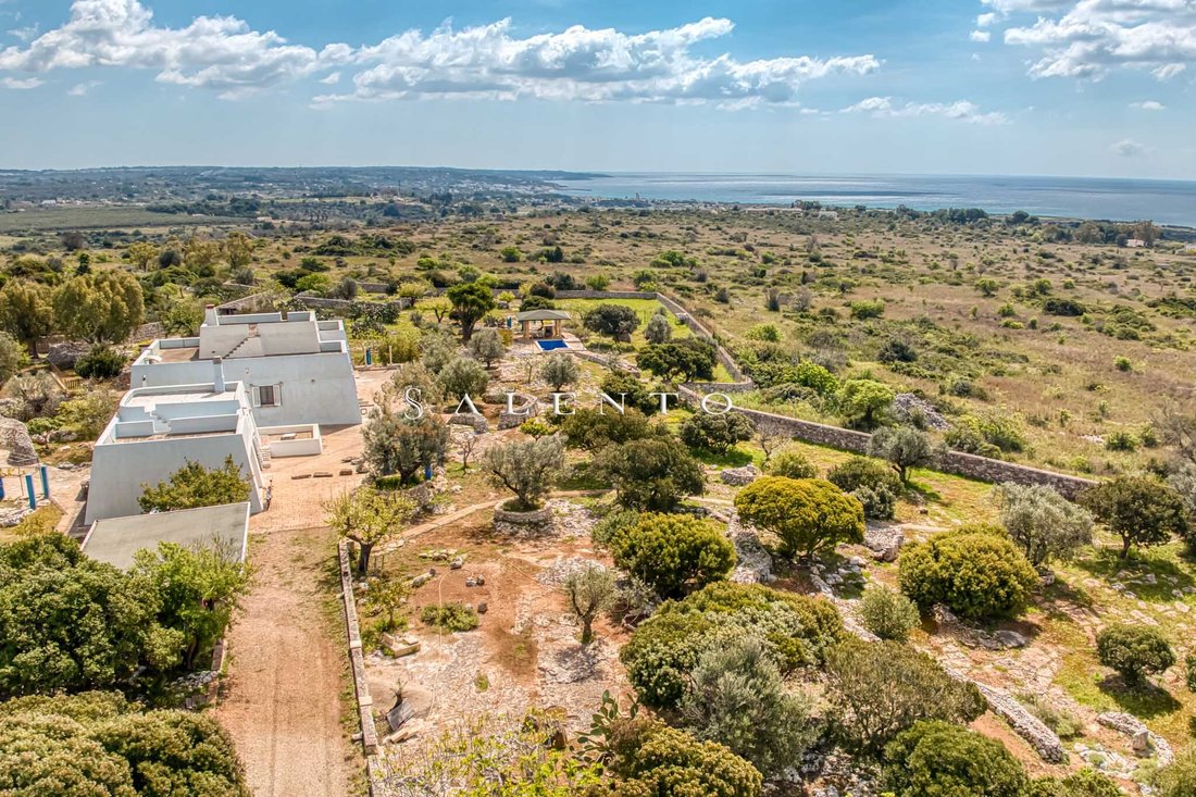 Villa in Salve, Apulia, Italy 4 - 15583845