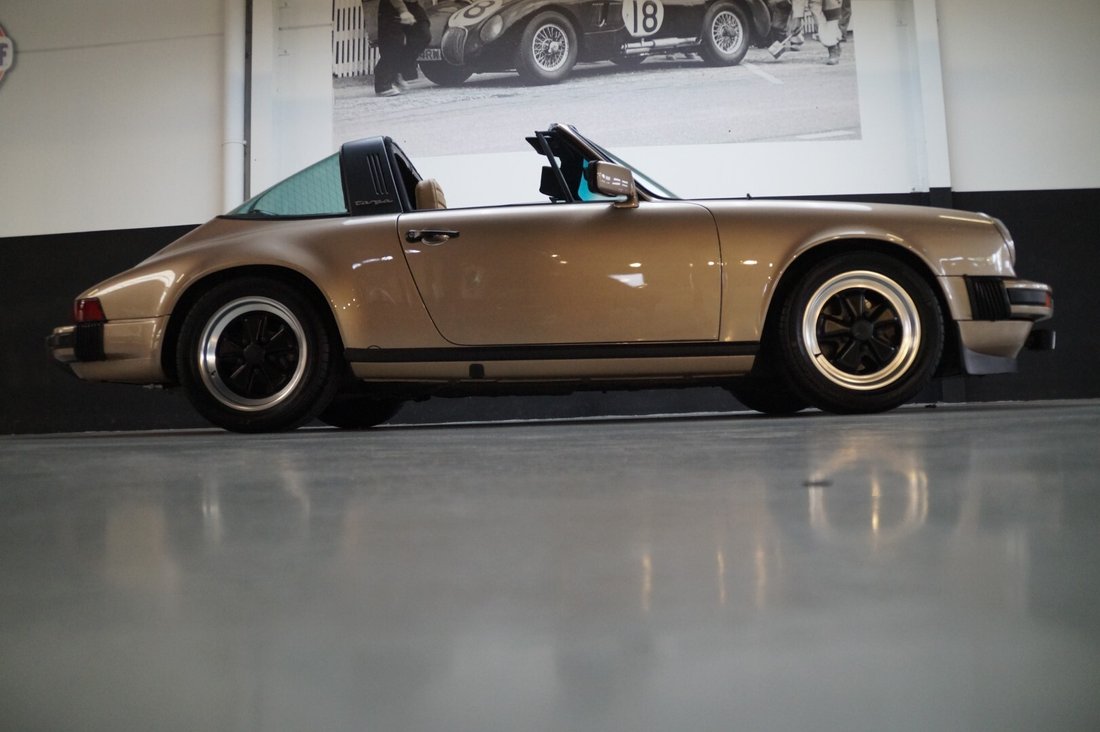 Cabriolet in Etten-Leur, North Brabant, Netherlands 3 - 15583585