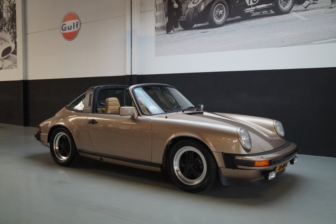 Cabriolet in Etten-Leur, North Brabant, Netherlands 1 - 15583585