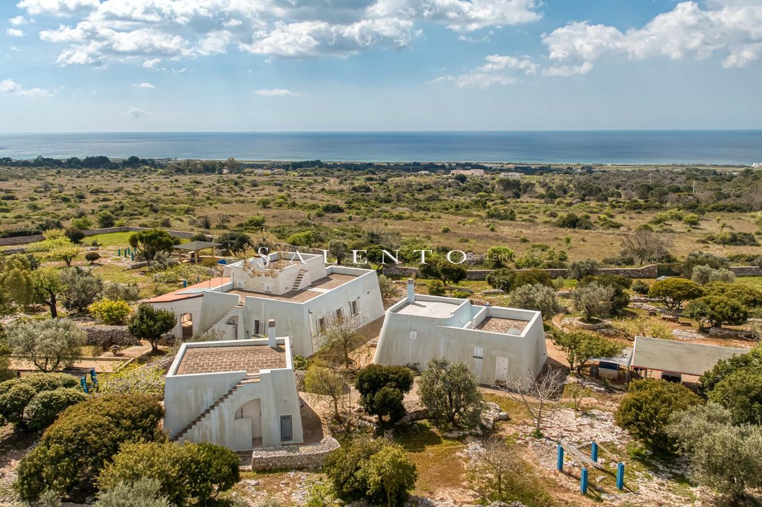 Villa in Salve, Apulia, Italy 2 - 15583845
