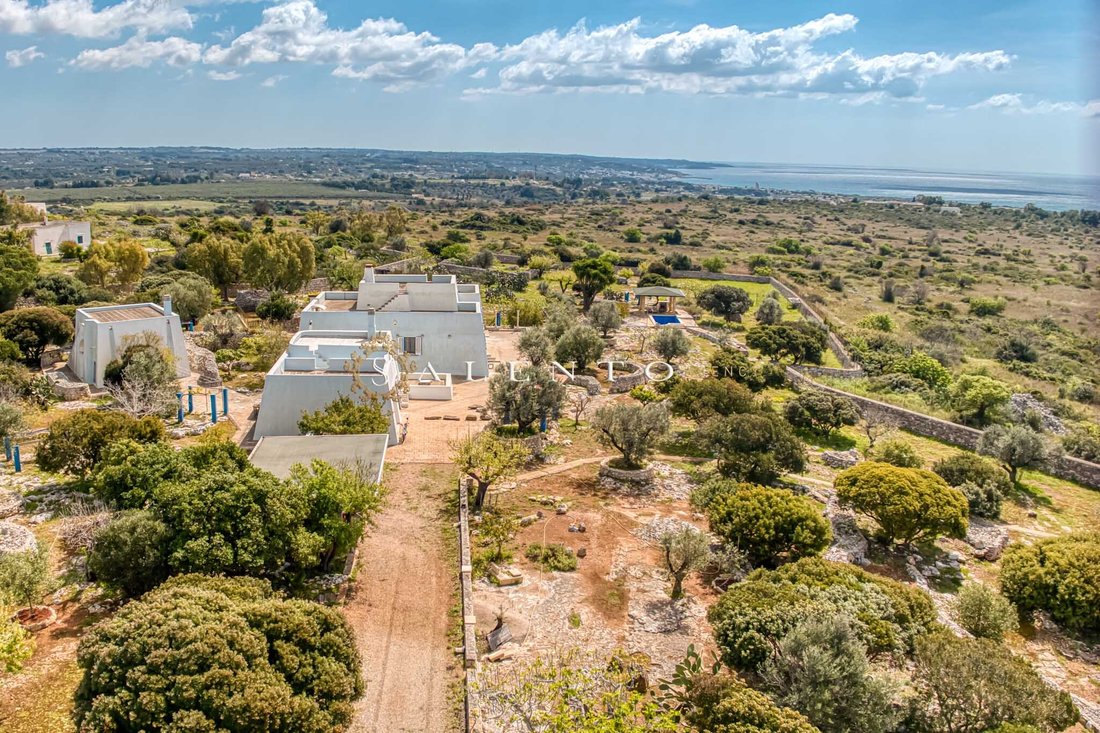 Villa in Salve, Apulia, Italy 3 - 15583845